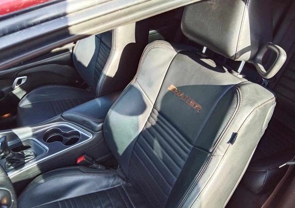 Dodge Challenger cena 97700 przebieg: 129000, rok produkcji 2015 z Krośniewice małe 22